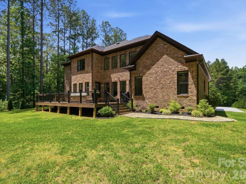 145 Crooked Branch Way, Troutman, NC 28166.  MLS# CAR4385546, YatesRealty ID 27315. 