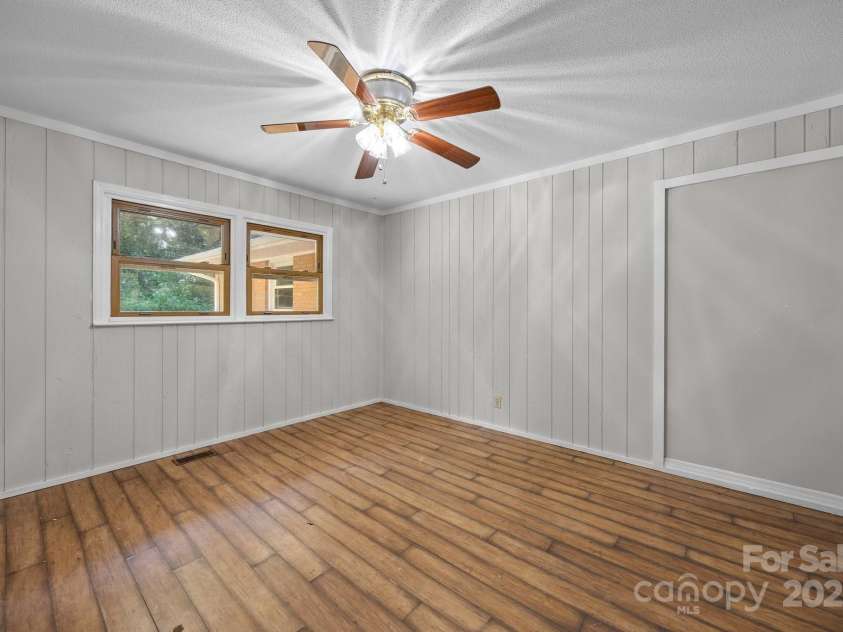 1810 Country Manor Lane, Rock Hill, SC 29730.  MLS# CAR4262918, YatesRealty ID 27315. 