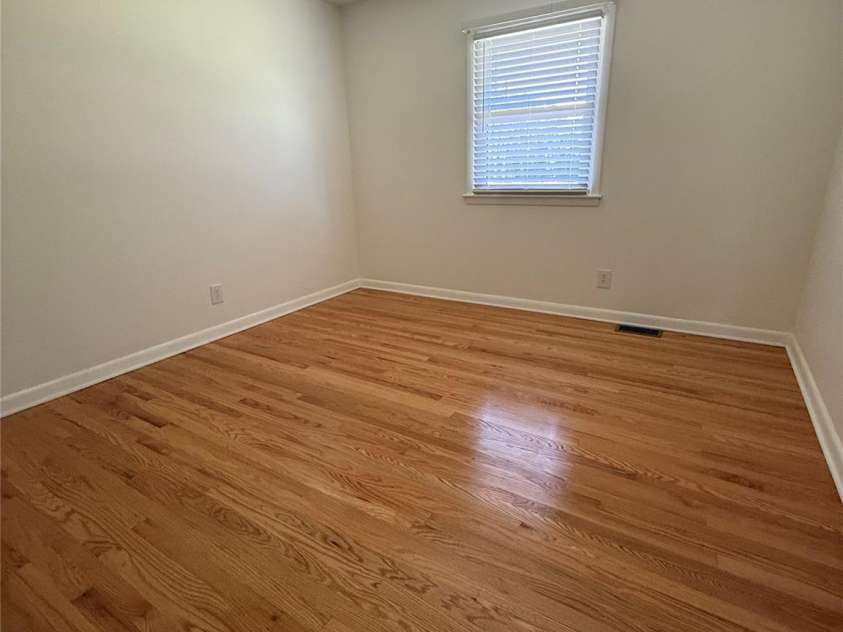 206 College Avenue, Shelby, NC 28152.  MLS# CAR4276130, YatesRealty ID 27316. 