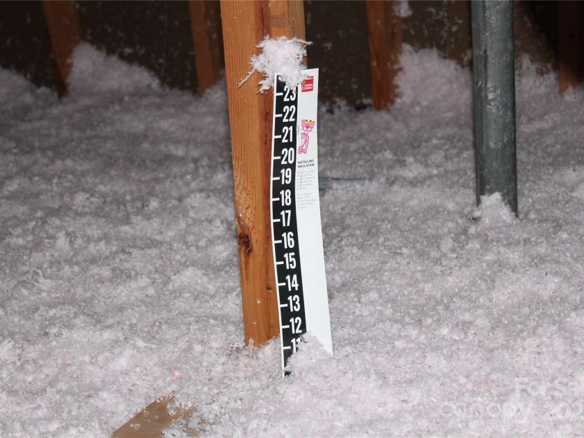 1421 Thompson Avenue, Charlotte, NC 28216.  MLS# CAR4259124, YatesRealty ID 27317. 12