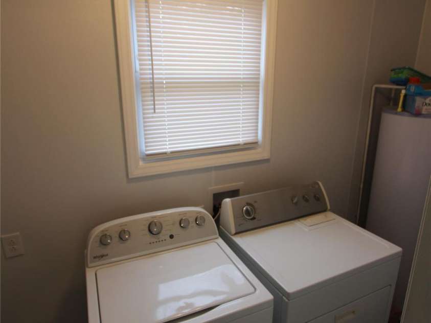 1421 Thompson Avenue, Charlotte, NC 28216.  MLS# CAR4259124, YatesRealty ID 27317. Laundry room with fiberglass reinforced paneling (FRP)