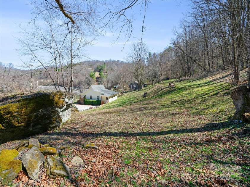 427 Johnson Cemetery Road, Bakersville, NC 28705.  MLS# CAR4239752, YatesRealty ID 27318. 