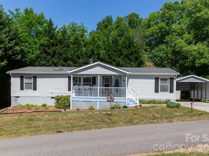 24 Asa Court, Black Mountain, NC 28711.  MLS# CAR4384160, YatesRealty ID 27319. 