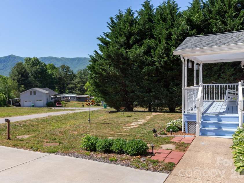 24 Asa Court, Black Mountain, NC 28711.  MLS# CAR4384160, YatesRealty ID 27319. 