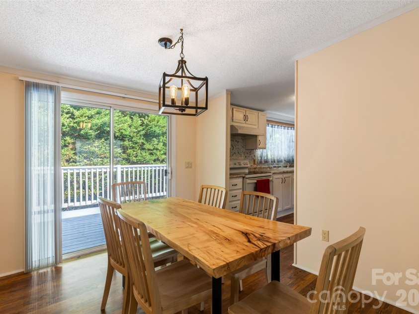 24 Asa Court, Black Mountain, NC 28711.  MLS# CAR4384160, YatesRealty ID 27319. 
