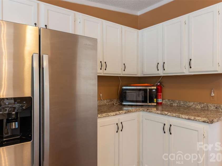 24 Asa Court, Black Mountain, NC 28711.  MLS# CAR4384160, YatesRealty ID 27319. 