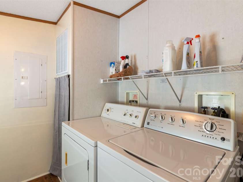 24 Asa Court, Black Mountain, NC 28711.  MLS# CAR4384160, YatesRealty ID 27319. 