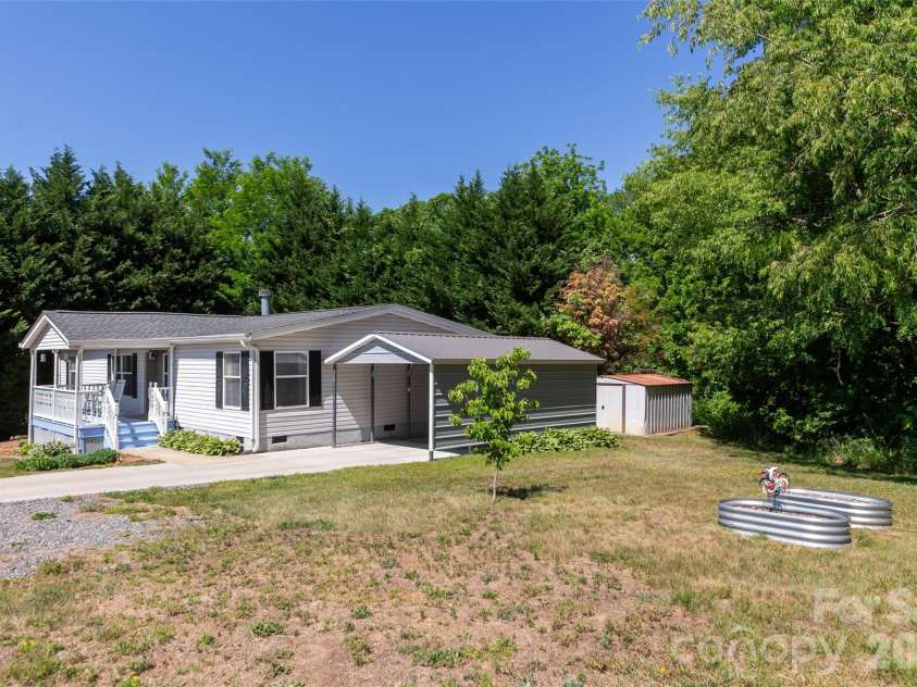 24 Asa Court, Black Mountain, NC 28711.  MLS# CAR4384160, YatesRealty ID 27319. 