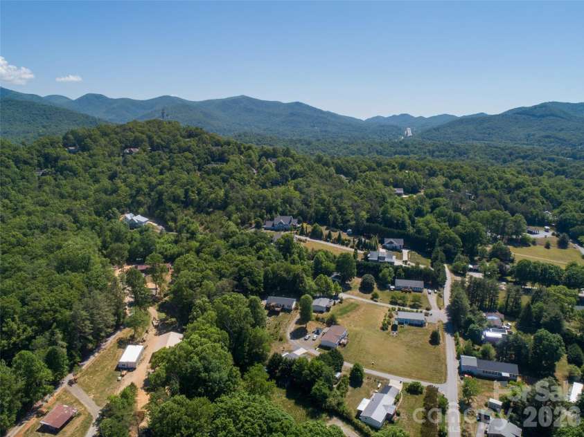 24 Asa Court, Black Mountain, NC 28711.  MLS# CAR4384160, YatesRealty ID 27319. 