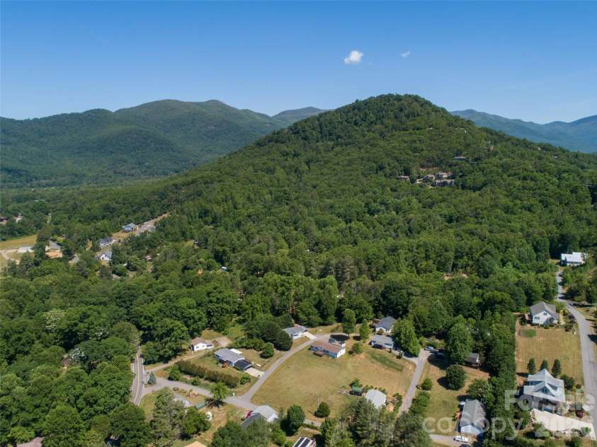 24 Asa Court, Black Mountain, NC 28711.  MLS# CAR4384160, YatesRealty ID 27319. 