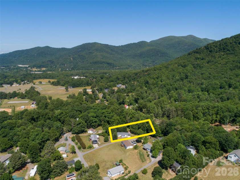 24 Asa Court, Black Mountain, NC 28711.  MLS# CAR4384160, YatesRealty ID 27319. 