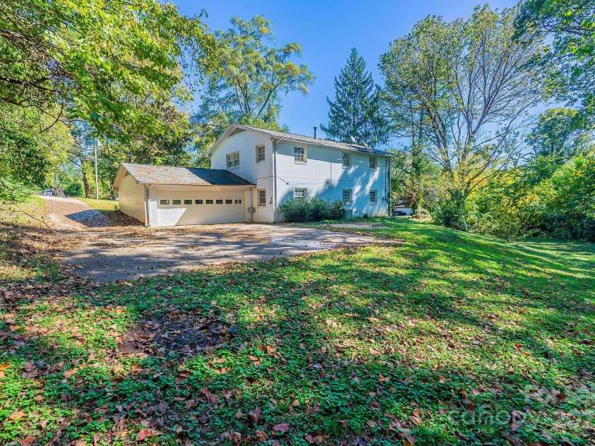 349 Dublin Court, Gastonia, NC 28054.  MLS# CAR4193019, YatesRealty ID 2732. 