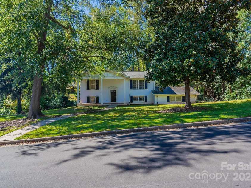 349 Dublin Court, Gastonia, NC 28054.  MLS# CAR4193019, YatesRealty ID 2732. 