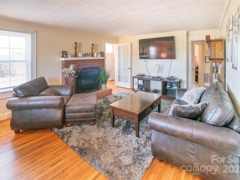 4263 Fox Road, Lenoir, NC 28645.  MLS# CAR4327250, YatesRealty ID 2732. 
