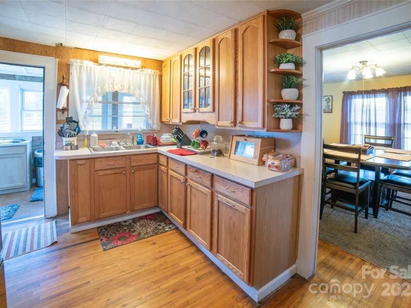 4263 Fox Road, Lenoir, NC 28645.  MLS# CAR4327250, YatesRealty ID 2732. 