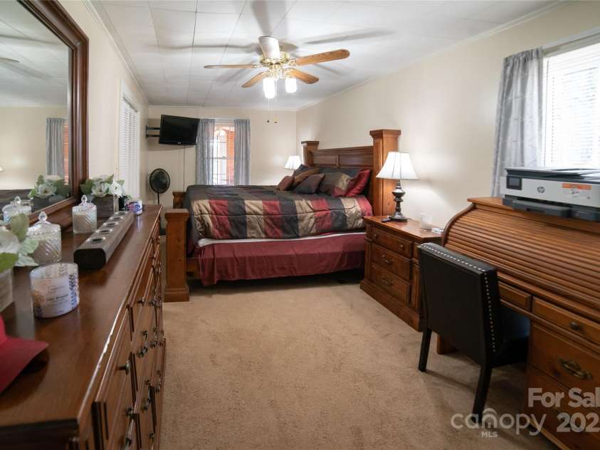 4263 Fox Road, Lenoir, NC 28645.  MLS# CAR4327250, YatesRealty ID 2732. 