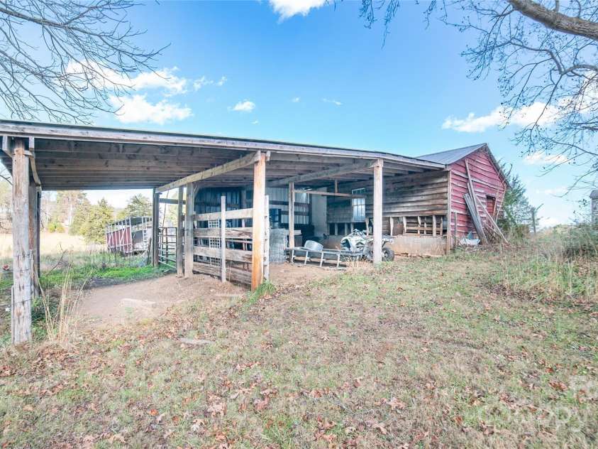 4263 Fox Road, Lenoir, NC 28645.  MLS# CAR4327250, YatesRealty ID 2732. 