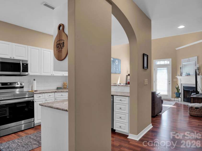 8444 Brookings Drive, Charlotte, NC 28269.  MLS# CAR4373554, YatesRealty ID 27320. 