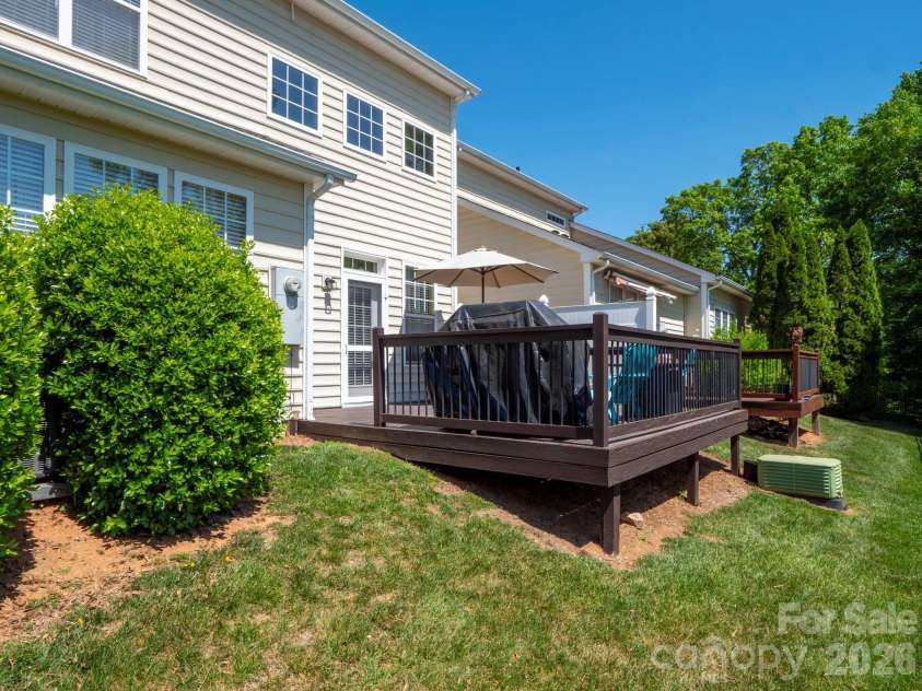 8444 Brookings Drive, Charlotte, NC 28269.  MLS# CAR4373554, YatesRealty ID 27320. 