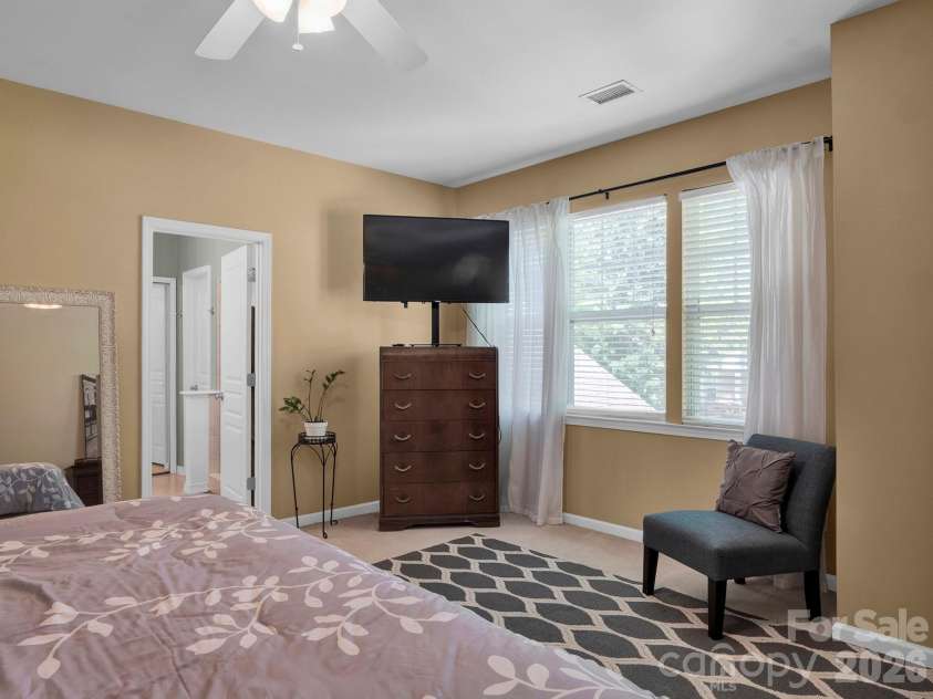 8444 Brookings Drive, Charlotte, NC 28269.  MLS# CAR4373554, YatesRealty ID 27320. 