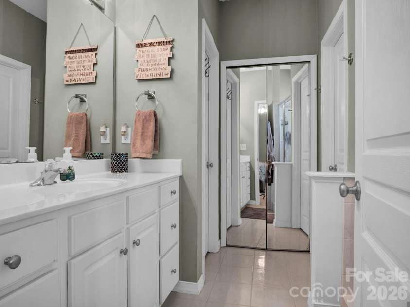 8444 Brookings Drive, Charlotte, NC 28269.  MLS# CAR4373554, YatesRealty ID 27320. 