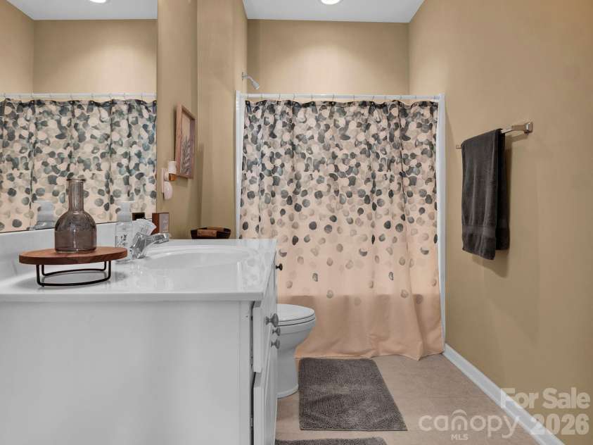 8444 Brookings Drive, Charlotte, NC 28269.  MLS# CAR4373554, YatesRealty ID 27320. 