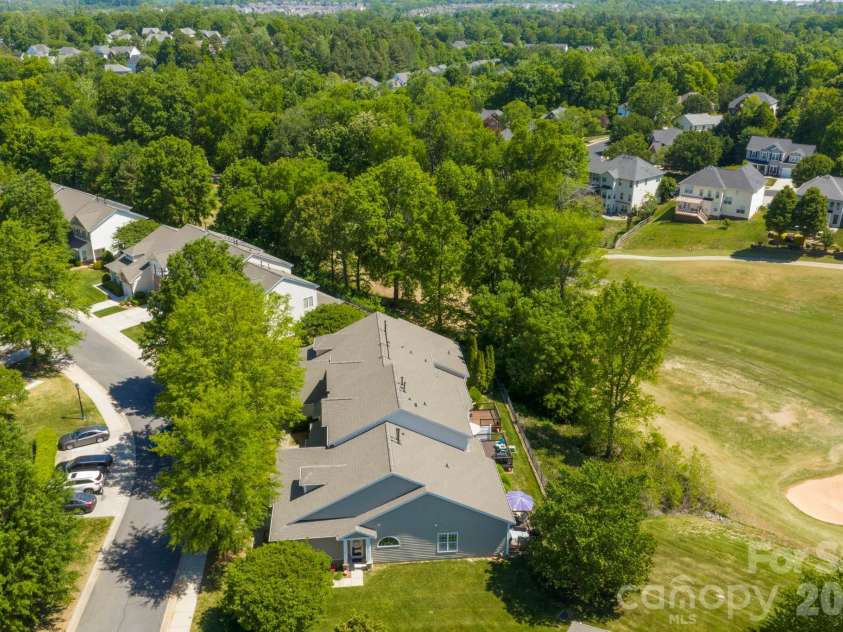 8444 Brookings Drive, Charlotte, NC 28269.  MLS# CAR4373554, YatesRealty ID 27320. 