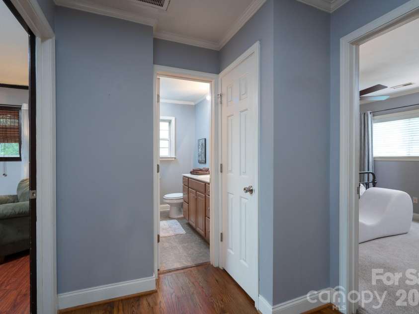 1018 Kentucky Street, Kannapolis, NC 28083.  MLS# CAR4386943, YatesRealty ID 27321. 