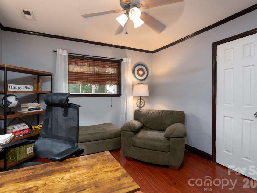 1018 Kentucky Street, Kannapolis, NC 28083.  MLS# CAR4386943, YatesRealty ID 27321. 