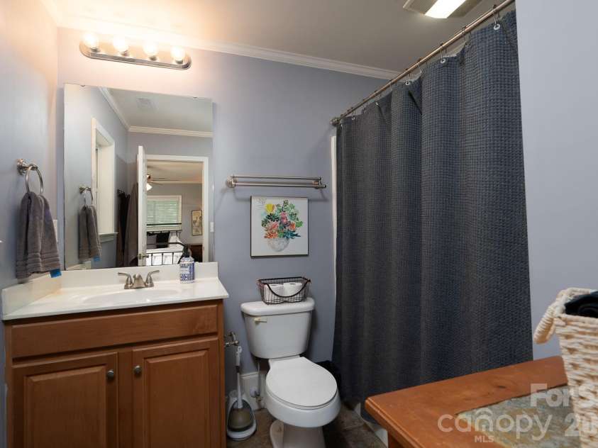 1018 Kentucky Street, Kannapolis, NC 28083.  MLS# CAR4386943, YatesRealty ID 27321. 