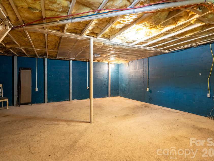 1018 Kentucky Street, Kannapolis, NC 28083.  MLS# CAR4386943, YatesRealty ID 27321. 