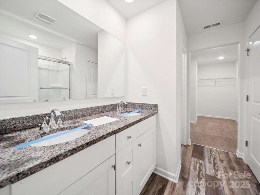 125 Fosters Glen Place, Mooresville, NC 28115.  MLS# CAR4270136, YatesRealty ID 27321. 