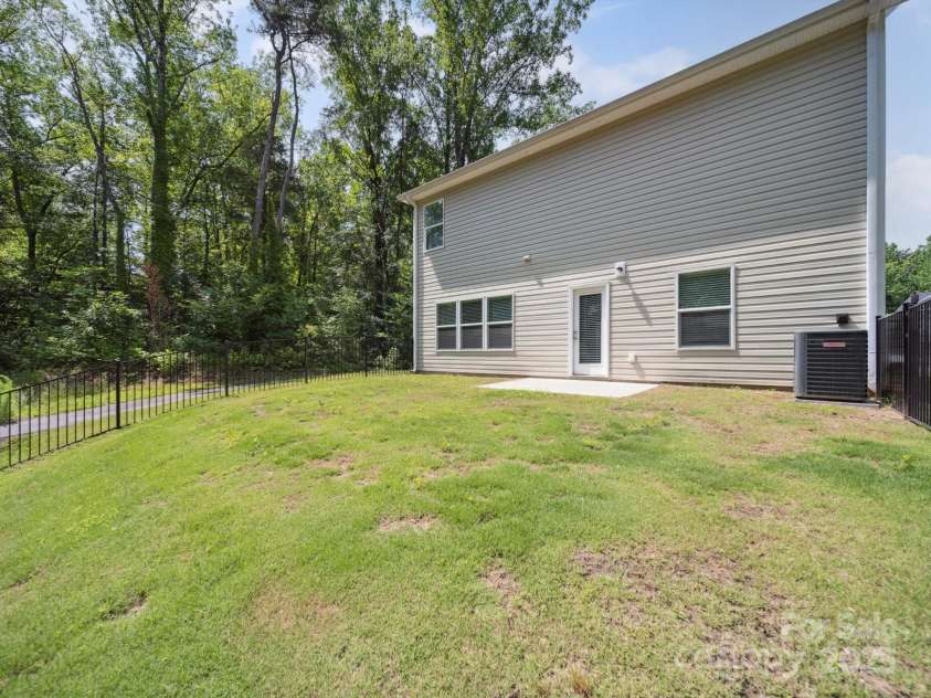 125 Fosters Glen Place, Mooresville, NC 28115.  MLS# CAR4270136, YatesRealty ID 27321. 