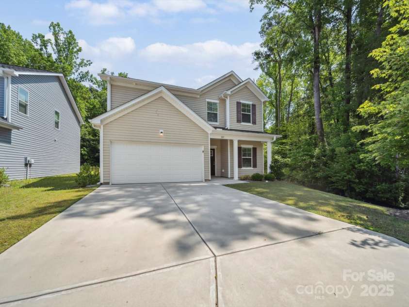 125 Fosters Glen Place, Mooresville, NC 28115.  MLS# CAR4270136, YatesRealty ID 27321. 