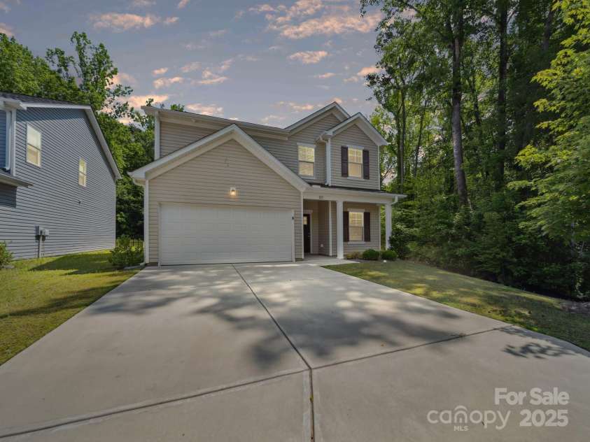 125 Fosters Glen Place, Mooresville, NC 28115.  MLS# CAR4270136, YatesRealty ID 27321. 