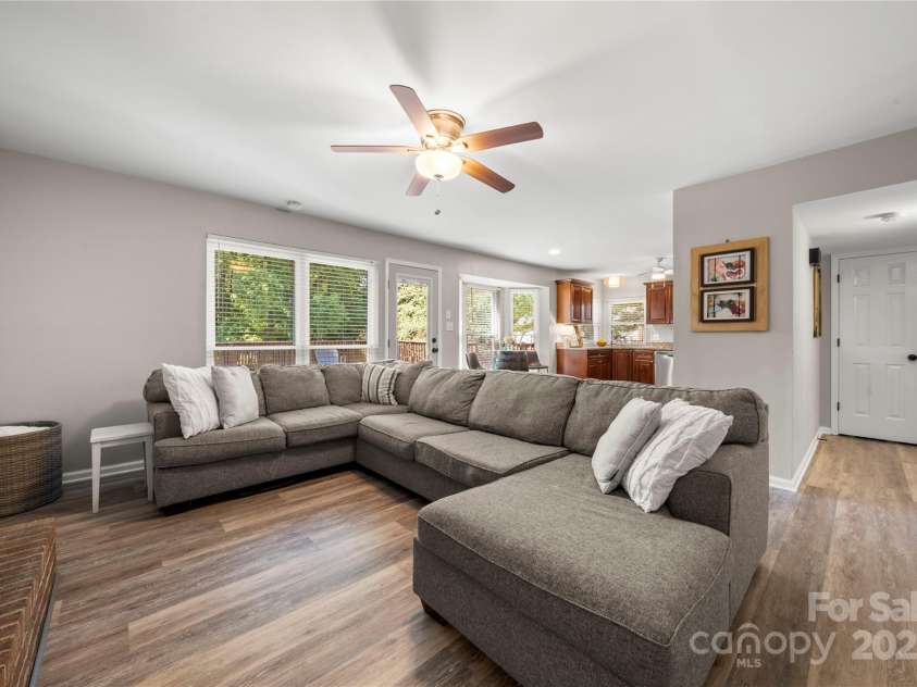 13101 Seascape Lane, Charlotte, NC 28278.  MLS# CAR4276893, YatesRealty ID 27322. 