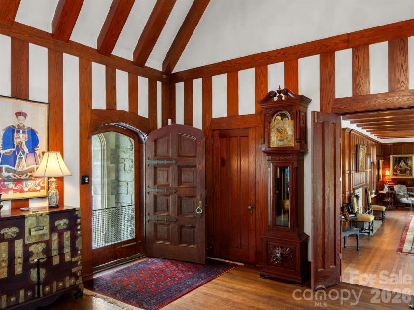 436 Vanderbilt Road, Biltmore Forest, NC 28803.  MLS# CAR4383346, YatesRealty ID 27322. 
