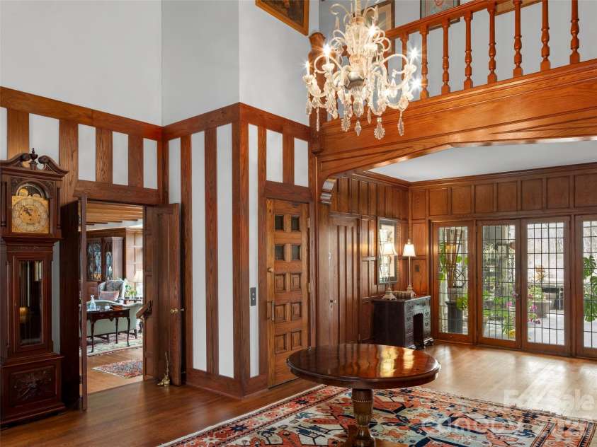 436 Vanderbilt Road, Biltmore Forest, NC 28803.  MLS# CAR4383346, YatesRealty ID 27322. 