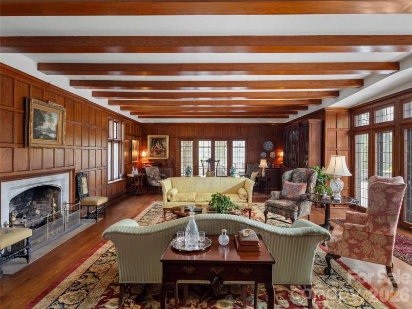 436 Vanderbilt Road, Biltmore Forest, NC 28803.  MLS# CAR4383346, YatesRealty ID 27322. 