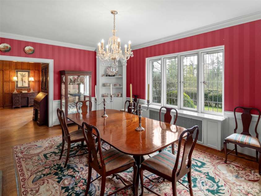 436 Vanderbilt Road, Biltmore Forest, NC 28803.  MLS# CAR4383346, YatesRealty ID 27322. 