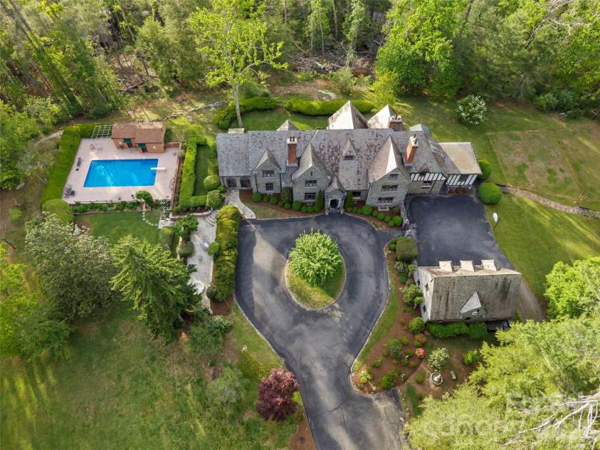 436 Vanderbilt Road, Biltmore Forest, NC 28803.  MLS# CAR4383346, YatesRealty ID 27322. 