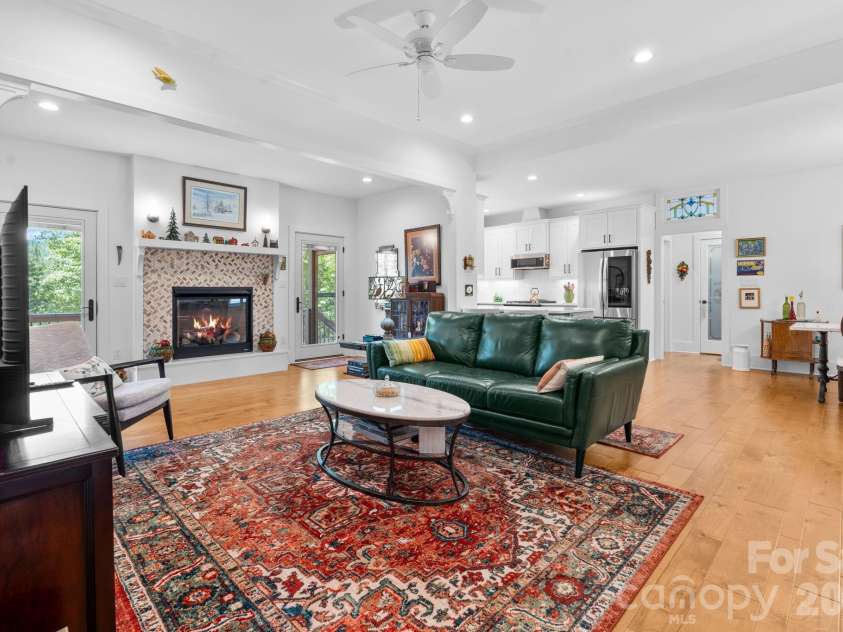 142 Highland Cove, West Jefferson, NC 28694.  MLS# CAR4387566, YatesRealty ID 27323. 