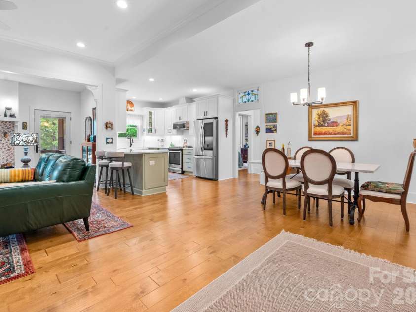 142 Highland Cove, West Jefferson, NC 28694.  MLS# CAR4387566, YatesRealty ID 27323. 