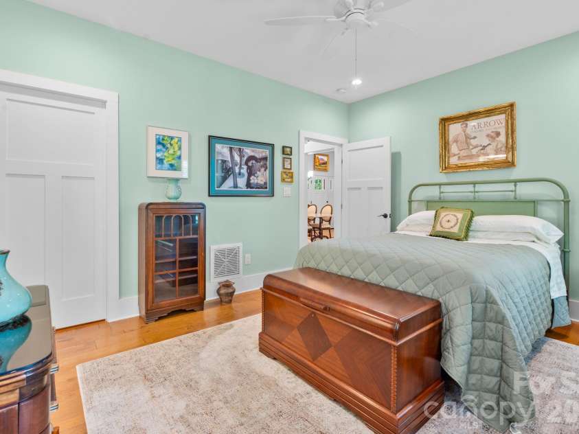 142 Highland Cove, West Jefferson, NC 28694.  MLS# CAR4387566, YatesRealty ID 27323. 