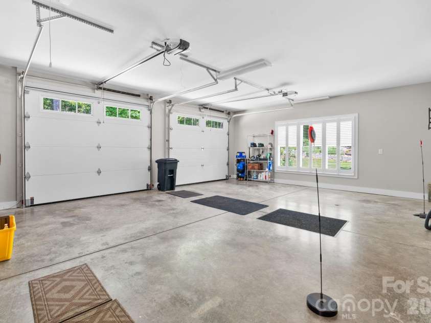 142 Highland Cove, West Jefferson, NC 28694.  MLS# CAR4387566, YatesRealty ID 27323. 