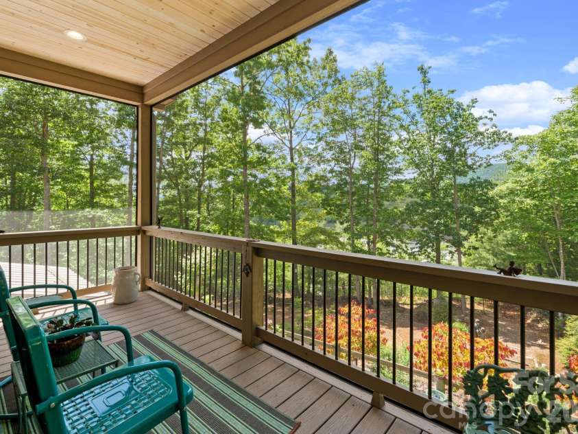 142 Highland Cove, West Jefferson, NC 28694.  MLS# CAR4387566, YatesRealty ID 27323. 