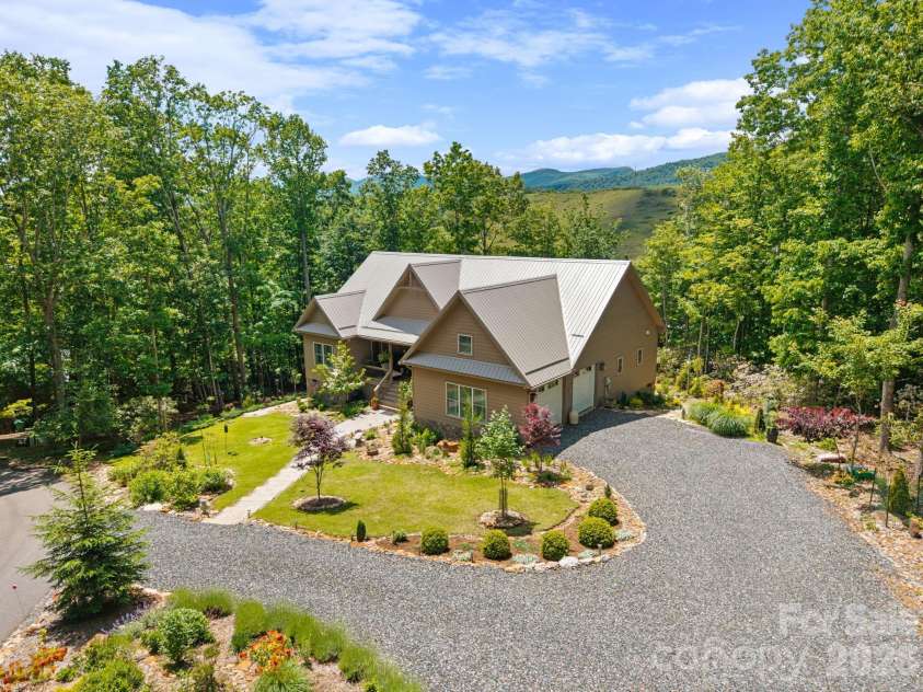 142 Highland Cove, West Jefferson, NC 28694.  MLS# CAR4387566, YatesRealty ID 27323. 