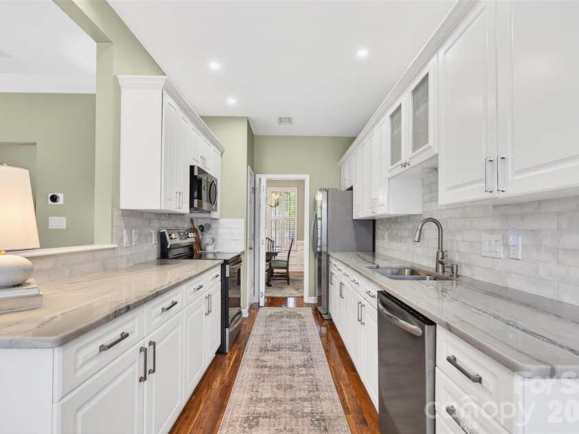 19812 Madison Village Drive, Cornelius, NC 28031.  MLS# CAR4384388, YatesRealty ID 27324. 