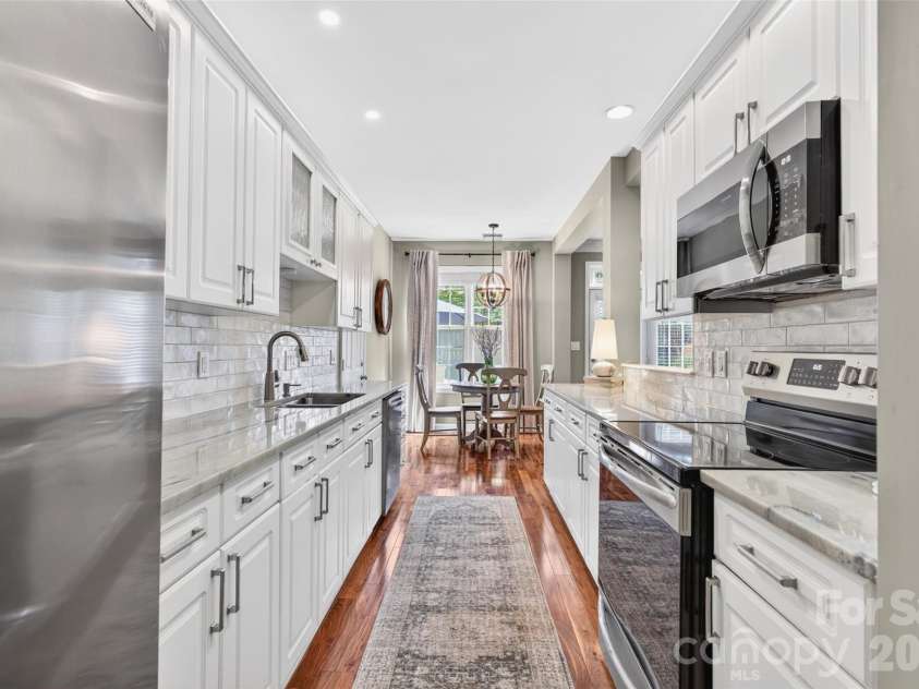 19812 Madison Village Drive, Cornelius, NC 28031.  MLS# CAR4384388, YatesRealty ID 27324. 