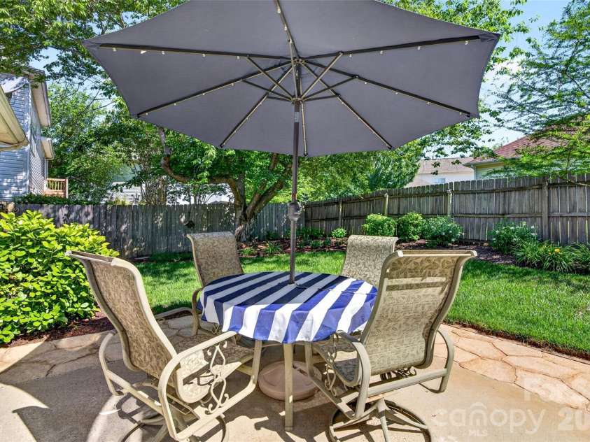 19812 Madison Village Drive, Cornelius, NC 28031.  MLS# CAR4384388, YatesRealty ID 27324. 
